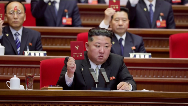 북한은 지난 19일 평양 4·25문화회관에서 김정은 국무위원장이 참석한 가운데 노동당 제9차 대회를 개막했다고 조선중앙TV가 20일 보도했다. [조선중앙TV 화면] [국내에서만 사용가능. 재배포 금지. For Use Only in the Republic of Korea. No Redistribution] 연합뉴스