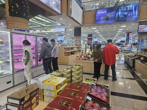 군위 로컬푸드직매장 '장봐군위' 확대…농가 소득 안정·유통망 확대 '두 마리 토끼' 잡았다