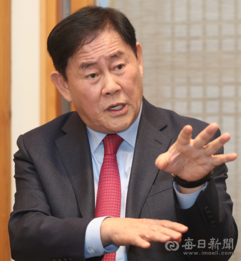 [인터뷰] 최경환, 