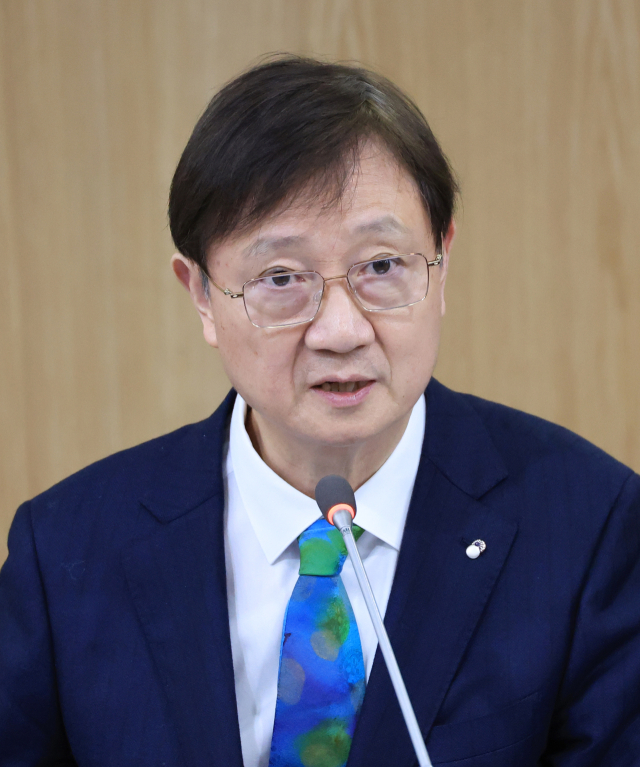 이찬진 금융감독원장이 26일 서울 광화문 생명보험교육문화센터에서 열린 보험회사 CEO간담회에서 인사말을 하고 있다. 연합뉴스