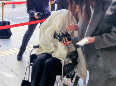 [속보] '반포대교 추락' 포르쉐 운전자는 인플루언서…약물 건넨 공범 자수