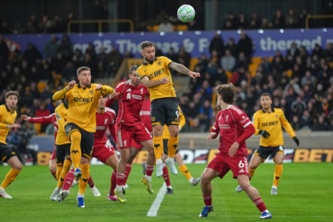 황희찬 빠진 울버햄튼, 강호 리버풀 격파