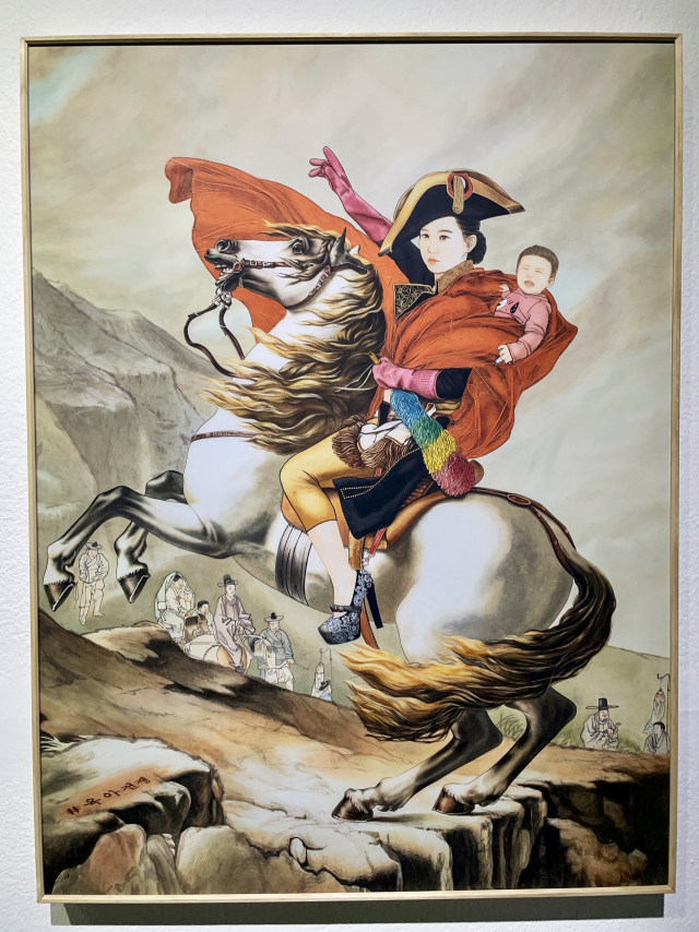 김현정, 결혼: 육아전쟁, 2019, 한지 위에 수묵과 담채, 콜라주.