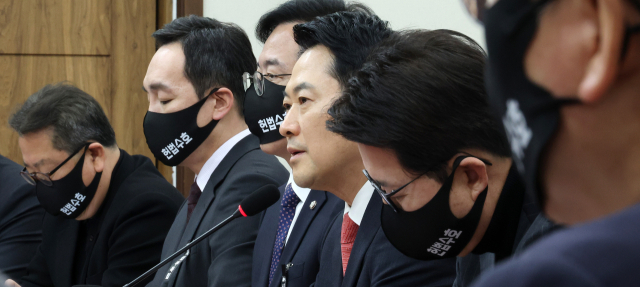 국힘 운명 가를 지선…장동혁 지도부 어깨 무겁다