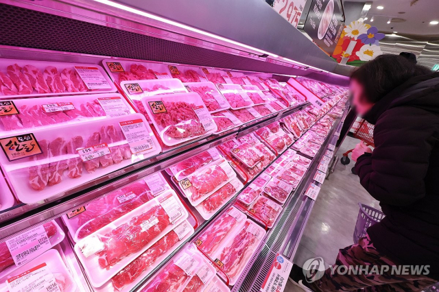소·돼지·닭고기값 10% ↑…밥상물가 고공 행진