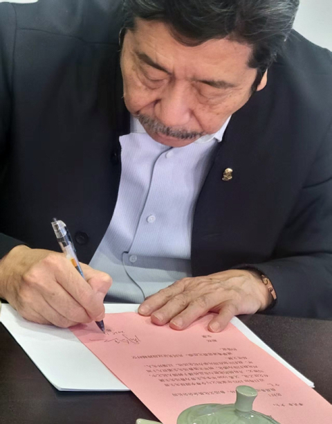 中현대문학 거장 '루쉰'-韓항일시인 '이육사' 