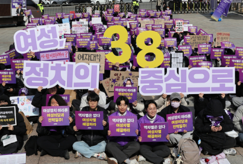 이재명 대통령 '양성평등 꽃 피는 대한민국 만들겠다'