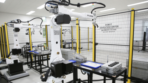 최첨단 인재 양성 박차… TK 6개 대학 'AI 인재양성 부트캠프' 선정, 로봇 분야도 2곳 포함