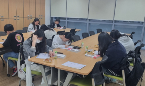  영주선비도서관, 2026년 청소년 독서회 회원 모집 