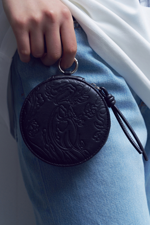 BTSX뮷즈카드홀더. 국립박물관문화재단 제공