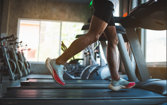 아버지의 건강한 운동 습관은 자녀의 건강을 향상하는 합리적인 전략이 될 수 있다. Ⓒshutterstock