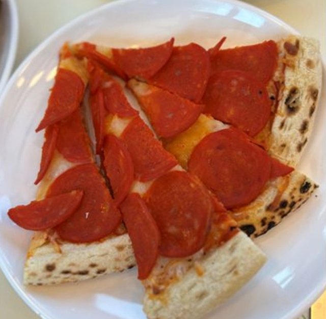 페퍼로니 피자 한 판이 3만6000원?…울산시도 바가지 논란