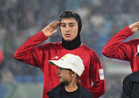 국가 안 부른 뒤 호텔 탈출…이란 여자대표팀 '망명 파문'