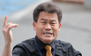 '탈당 소동' 전한길 