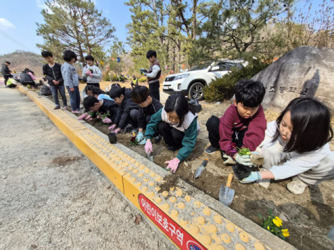 영주 이산초 학생들, 