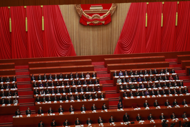 시진핑 중국 국가 주석을 비롯한 지도부가 5일 베이징 인민대회당에서 개최된 전국인민대표대회(전인대) 연례회의에 참석해 있다. 연합뉴스