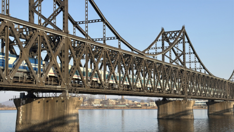 북중 여객열차 6년 만에 부활…김정은·시진핑 회동 이후 첫 조치