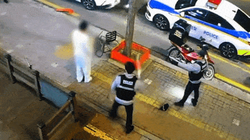 테이저건 발사 장면. 경기남부경찰청 제공, 연합뉴스.