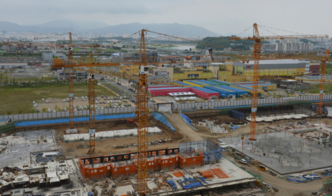 1130억원 들인 섬유 거점 10년…입주기업 17%만 섬유   