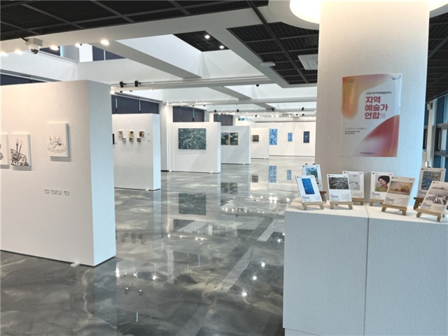 오는 4월 10일까지 대구학생예술창작터 1층 갤러리 상상대로에서 