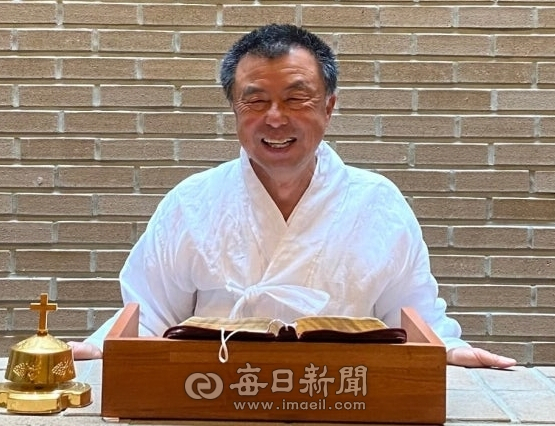 하양무학로교회에서 설교를 하던 생전의 조원경 목사. 나라얼연구소 제공