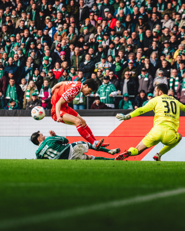 마인츠의 이재성이 분데스리가 26라운드 베르더 브레멘과의 원정 경기 도중 팀의 두 번째 골을 터뜨리는 모습. 마인츠 SNS 제공