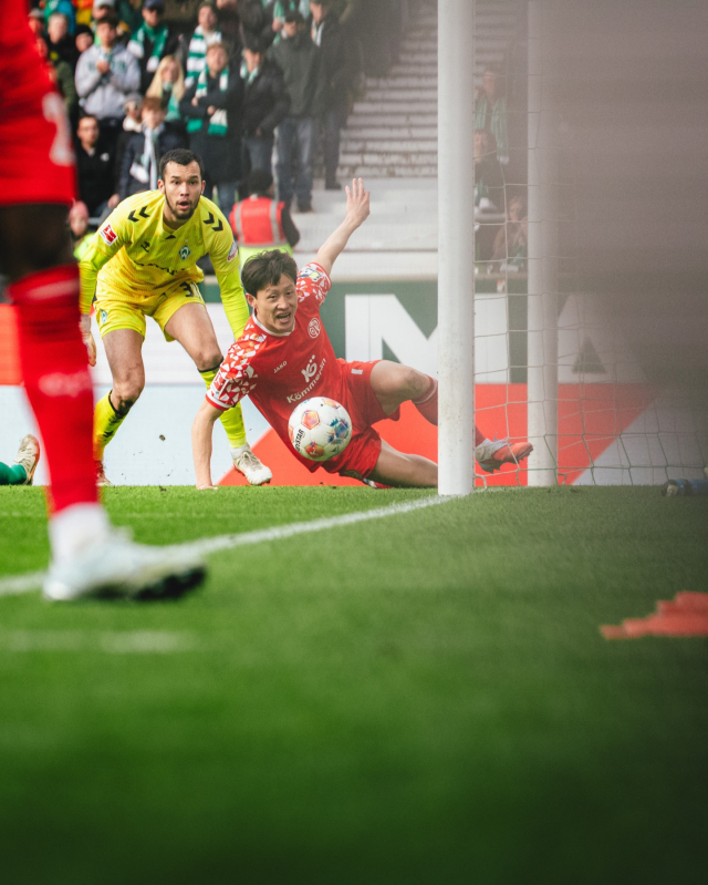 마인츠의 이재성이 분데스리가 26라운드 베르더 브레멘과의 원정 경기 도중 팀의 두 번째 골을 터뜨리는 모습. 마인츠 SNS 제공