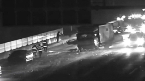 호남고속도로에 차 세운 40대 만취男, 뒤따르던 화물차 기사 결국 숨져  