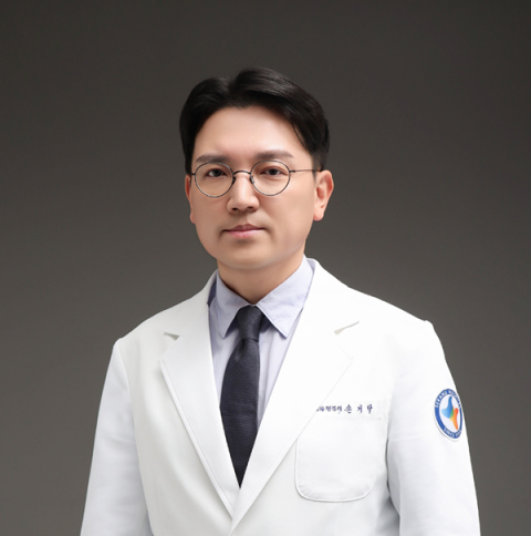 [의학산책] 작은 혹, 큰 걱정…갑상선 결절은 언제 수술해야 할까