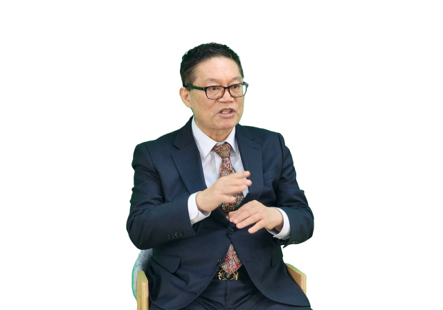 한상구 부산 서구청장 예비후보가 서구 원도심 쇠퇴 해법과 도시 전략 전환 필요성을 언급하고 있다. [사진=부산언론협회]