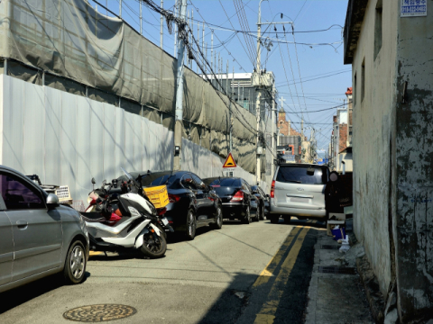 대구 북구 산격동 공영주차장 6개월째 공사 중단…주민 불편 장기화