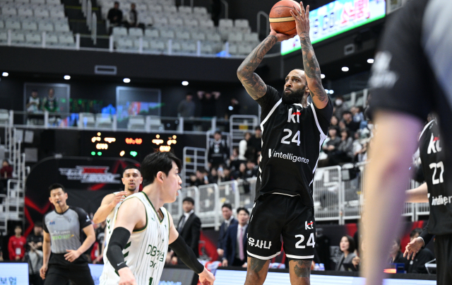 프로농구 수원 KT 소닉붐의 데릭 윌리엄스. KBL 제공
