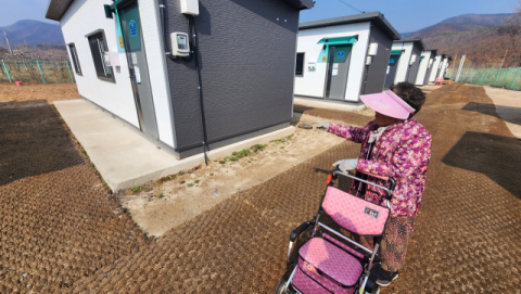 [경북산불 1년] 꺼진 산불, 돌아오지 못한 일상…컨테이너에 멈춘 1년