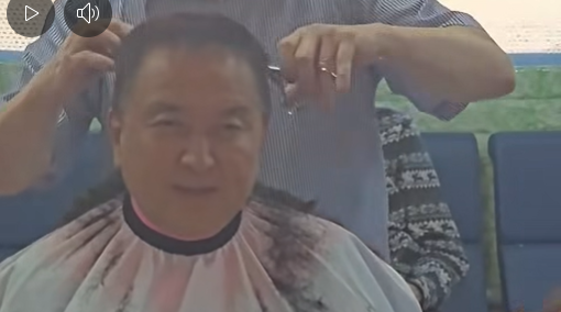 머리 박박 민 김영환 