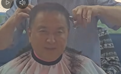 머리 박박 민 김영환 