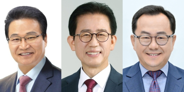 왼쪽부터 김용판 전 의원, 김형일 전 달서구 부구청장, 홍성주 전 경제부시장