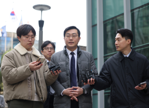 '성추행 의혹' 장경태, 더불어민주당 탈당…