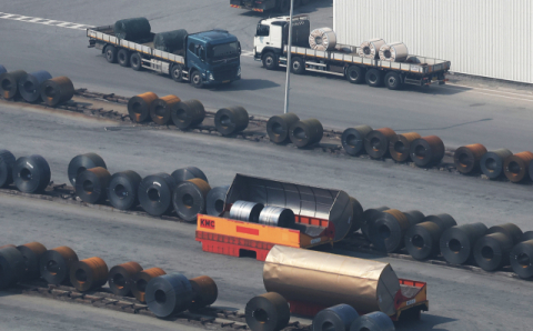 英, 철강 수입 쿼터 60% 축소…정부 