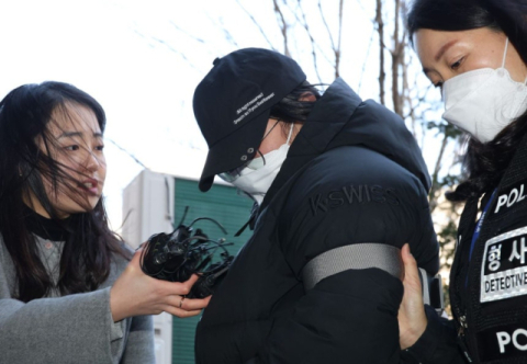 [속보] '생후 20개월 딸' 개 사체·분변과 방치해 사망케한 20대 친모 구속기간 연장