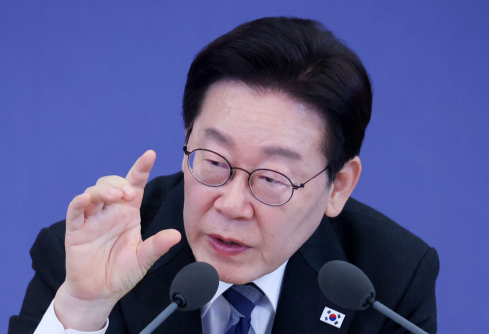 李, 사업자 대출 집 구매 경고…