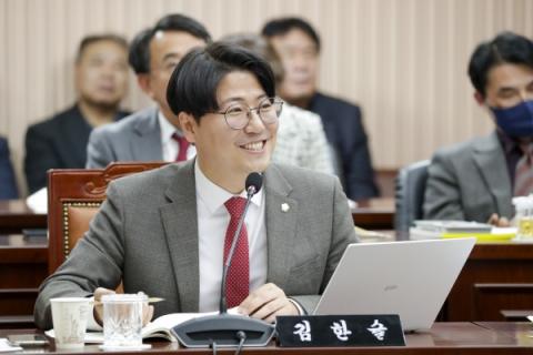 국힘에서 나온 공돌이 출신 '작은 영웅' 