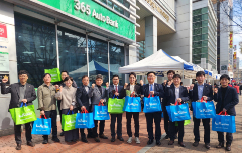 대구농협, 금요직거래장터 개장…'농심천심 장바구니' 나눠
