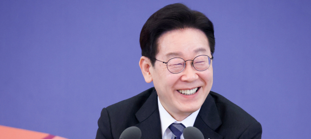 李 지지율 62.2%…TK 상승폭 최대, '국힘 공천갈등 여파'