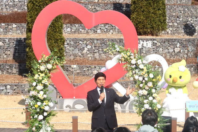 결혼 장려 행사에 참석 중인 이태훈 달서구청장. 달서구 제공