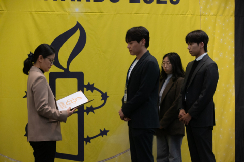 매일신문 신중언·임재환·윤수진 기자, 국제엠네스티 언론상 촛불상 수상