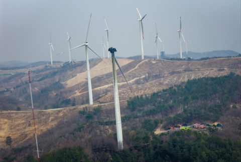 [포토뉴스] 멈춰 선 영덕 풍력발전단지