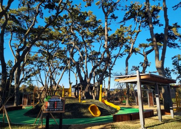 장안읍 월내어린이공원에 조성된 자연친화 놀이시설 전경. [사진=기장군]