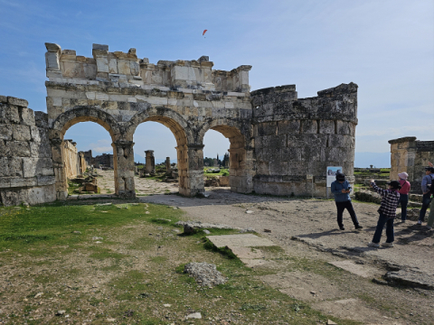 [박미영의 예술기행] 파묵칼레, 히에로폴리스
