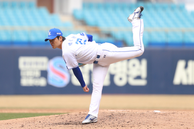 24일 대구 삼성라이온즈파크에서 열린 KIA 타이거즈와의 경기에 출전한 백정현. 삼성라이온즈 제공