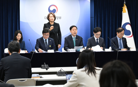 중동전쟁發 '요소수 대란' 차단 총력…매점매석 금지 전격 시행